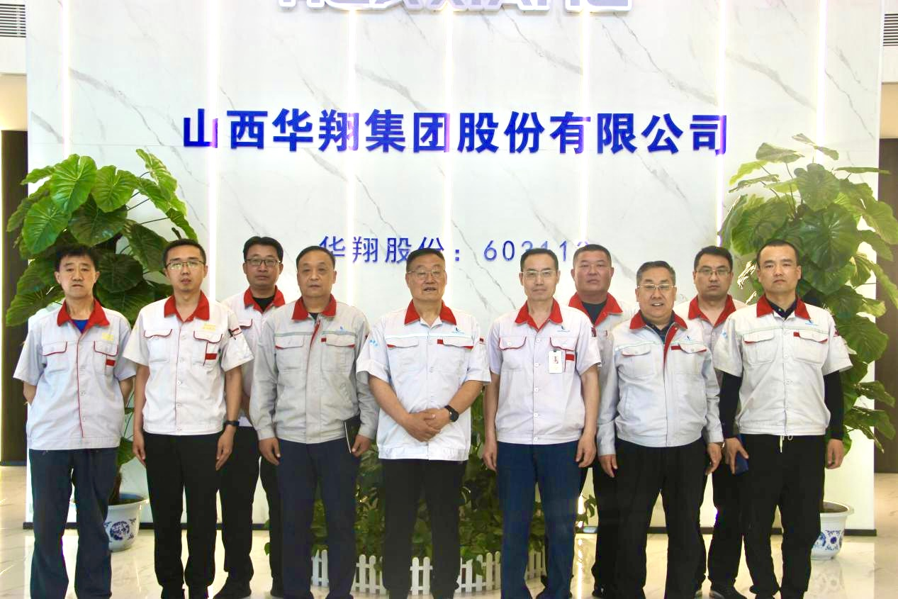 202405101850328374 用劳模工匠心灵 擦亮新时期奋斗者底色 —争做时期前锋