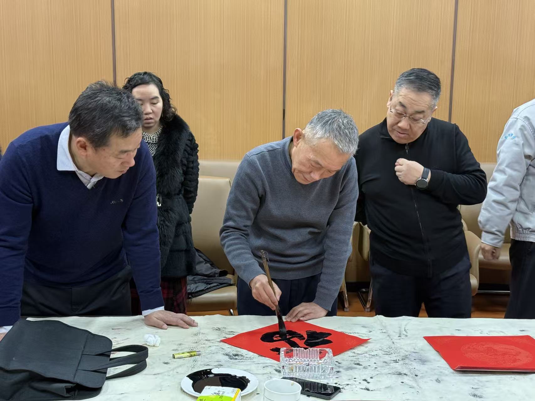 图片2.jpg 图片2.jpg